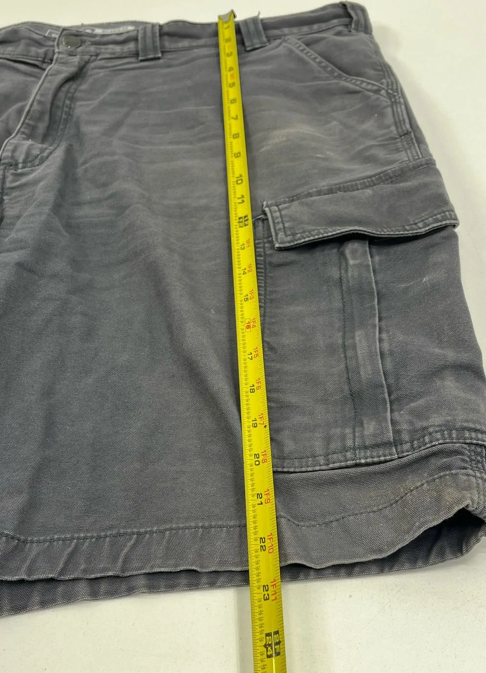 Men's Carhartt Relaxed Fit Grey Cargo Style Shorts - Size 44