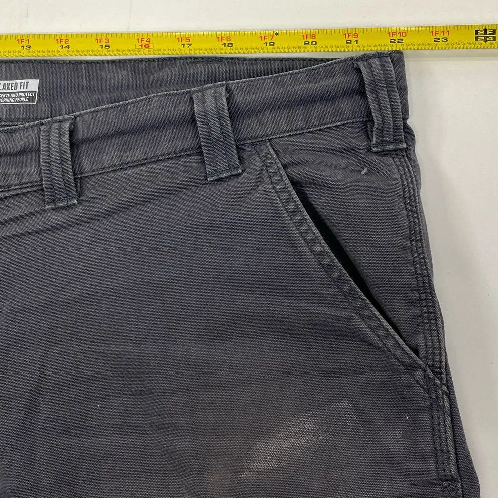 Men's Carhartt Relaxed Fit Grey Cargo Style Shorts - Size 44