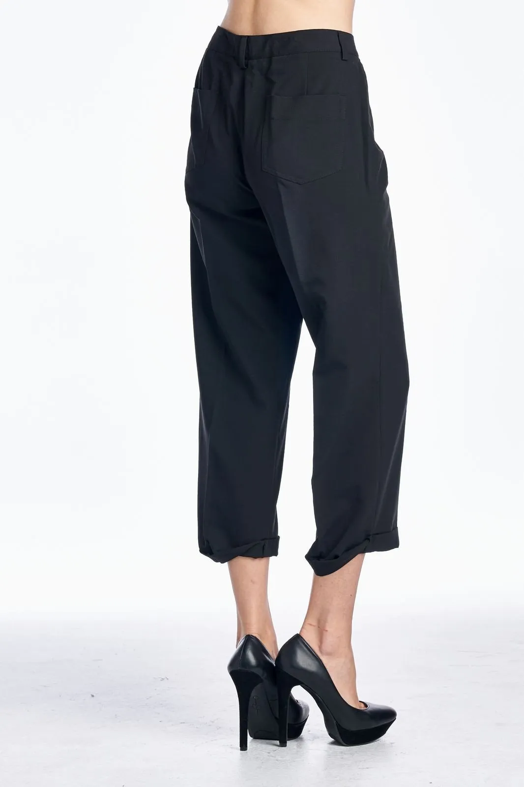 Women's Black Sleek & Slim Capris