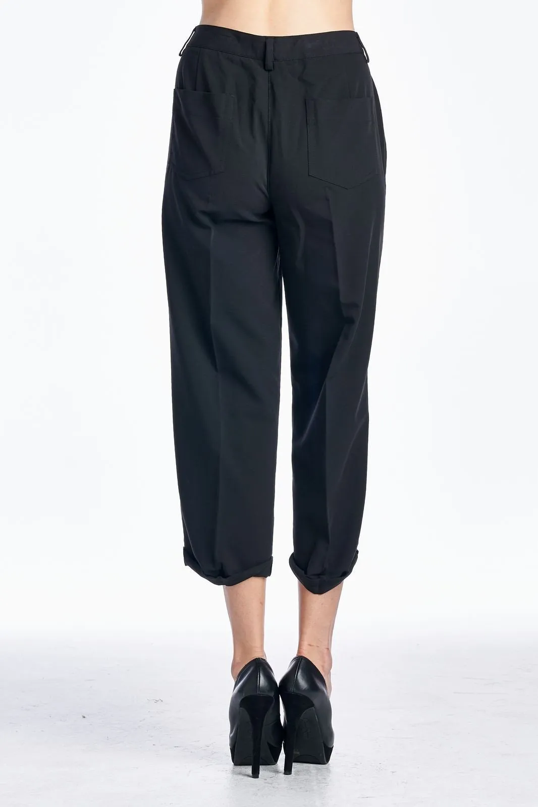 Women's Black Sleek & Slim Capris